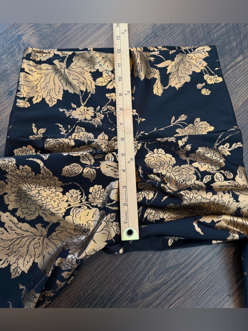 Emily Hsu Designs Women’s Gold Blossoms Foil Legging Size Large - Picture 8 of 9